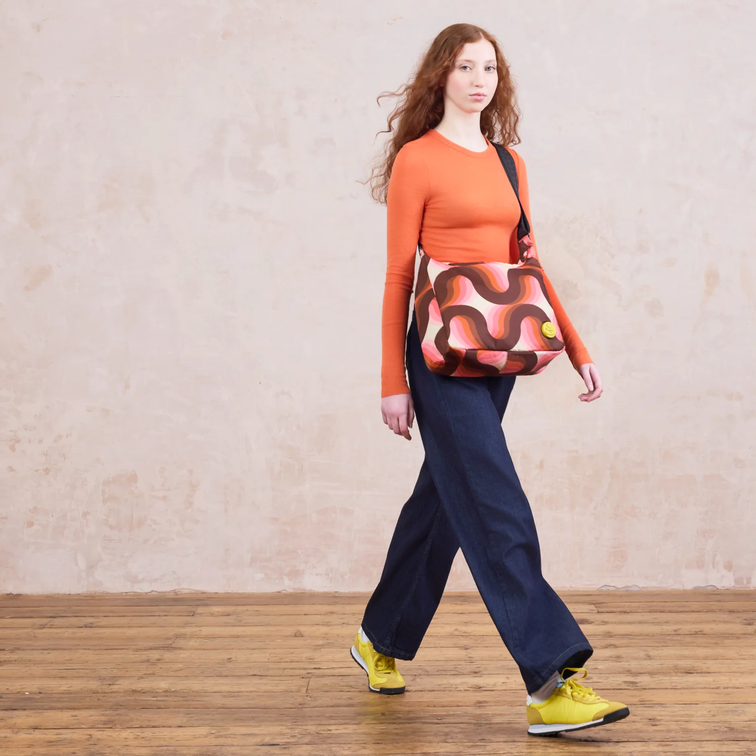 Area Hobo Crossbody - Rolling Waves Rose - Image 6