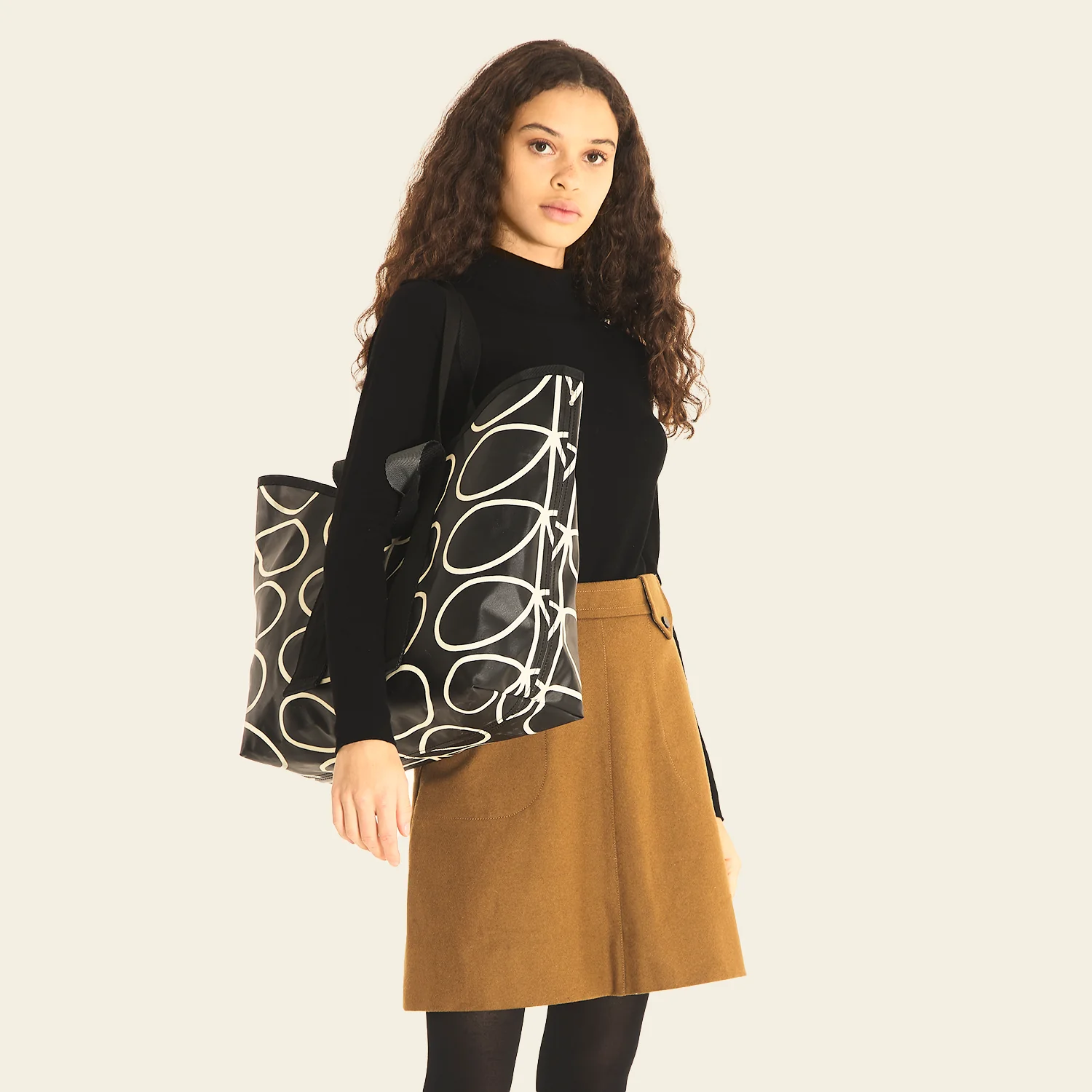 Carryall Basic Large Tote - Linear Stem Liquorice - Image 6