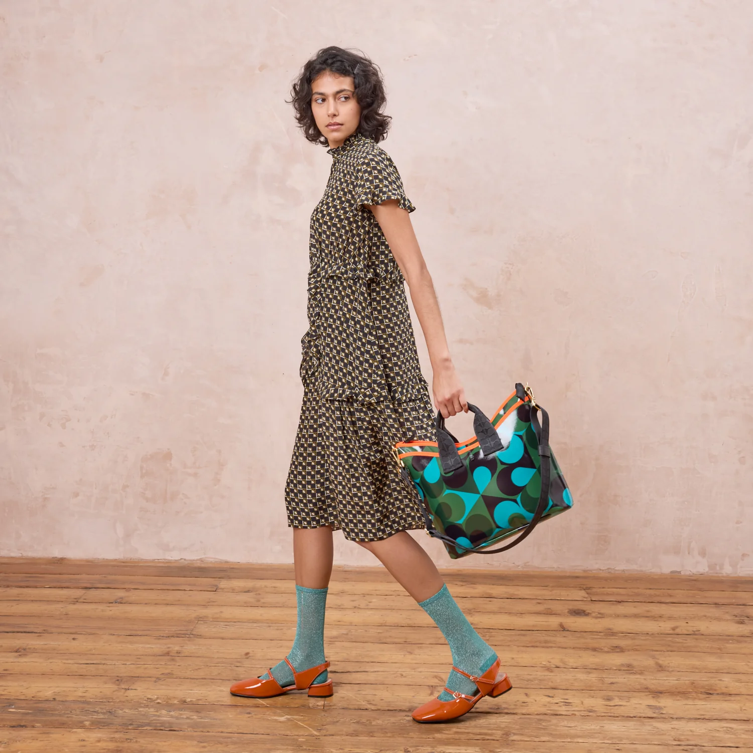 Carrygrab Crossbody - Kaleidoscope Emerald - Image 2