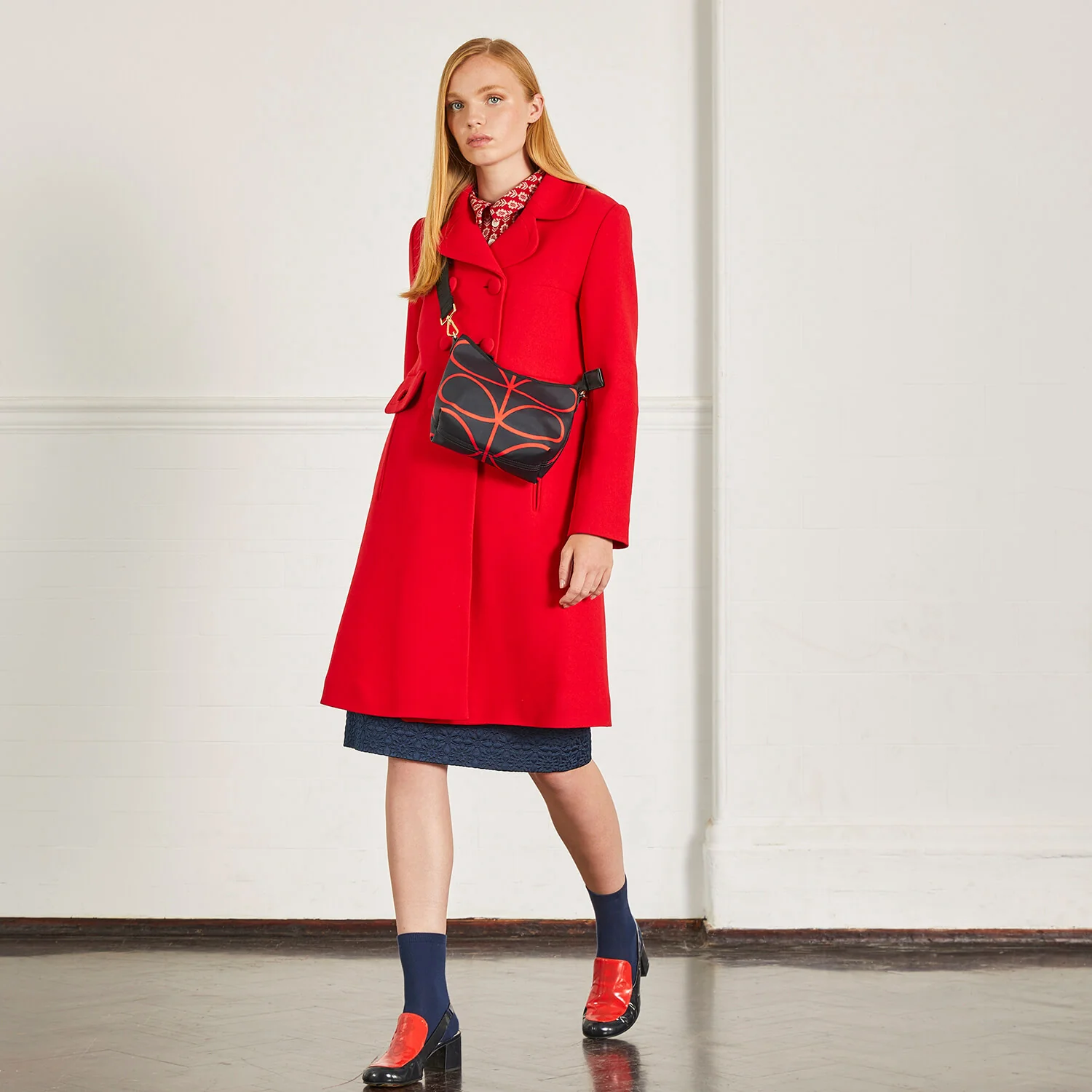 Carrymin Crossbody - Linear Stem Navy - Image 2