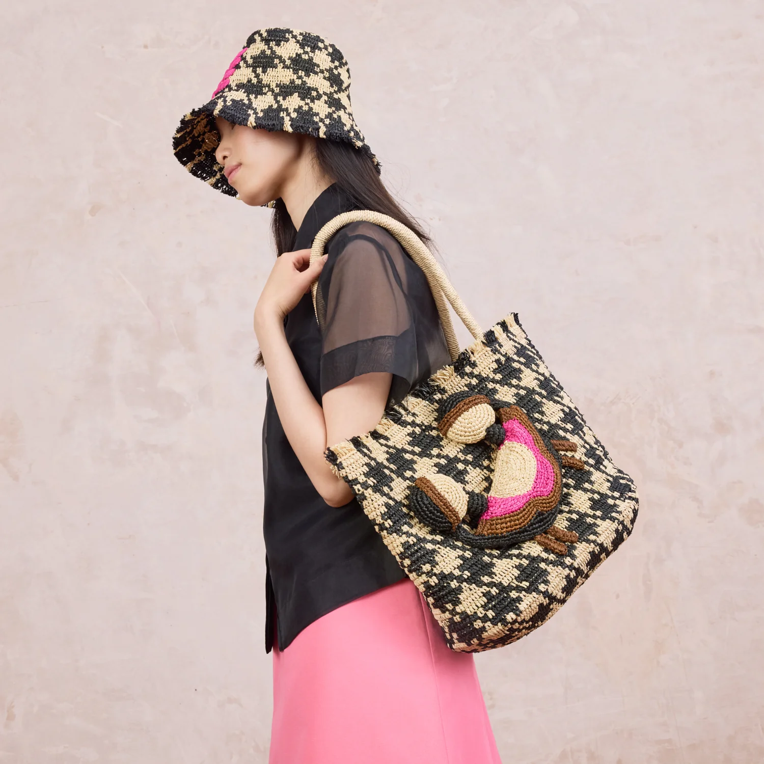Crab and Houndstooth Raffia Tote Bag - Monochrome - Image 3