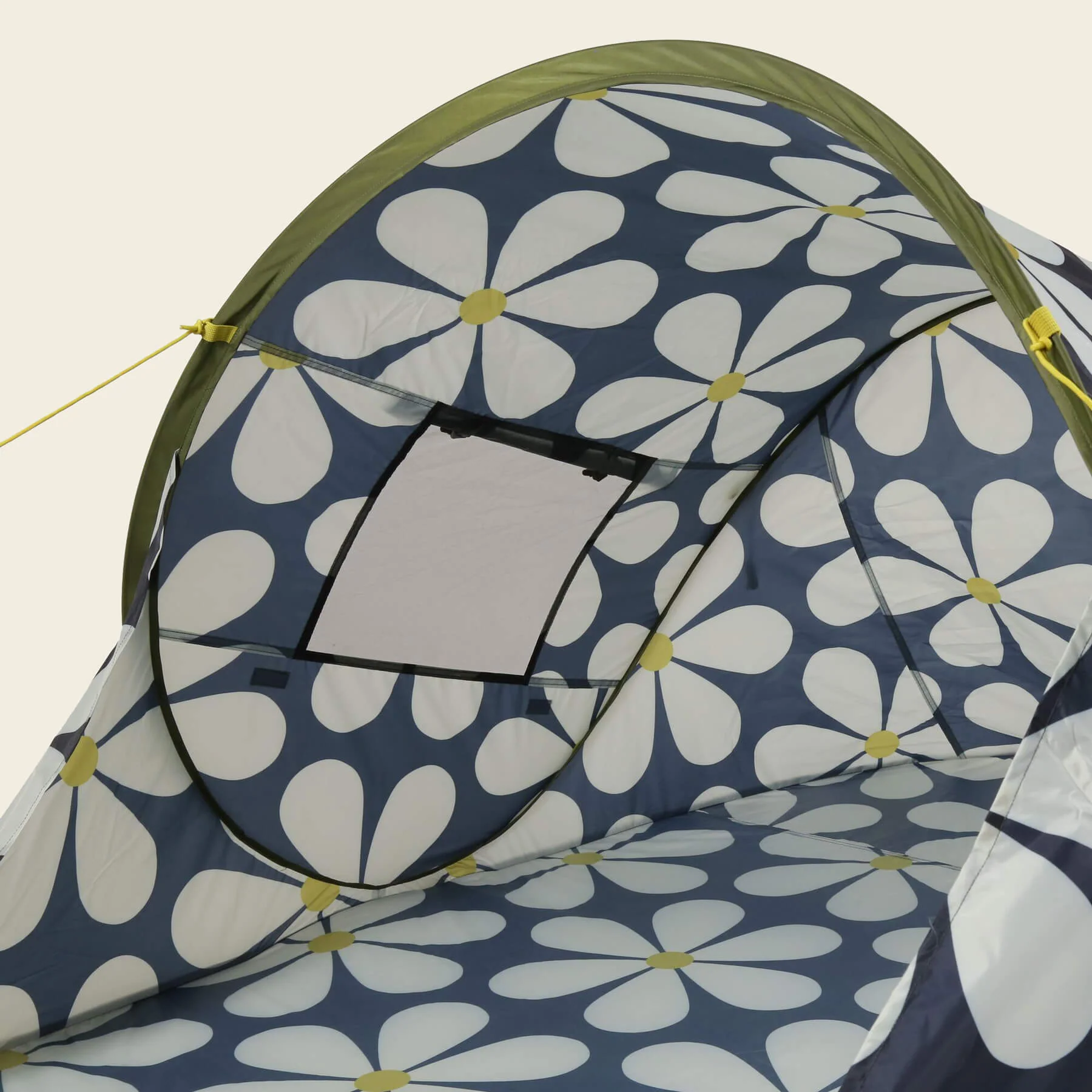 Pop Up Beach Shelter - Black Daisy - Image 4