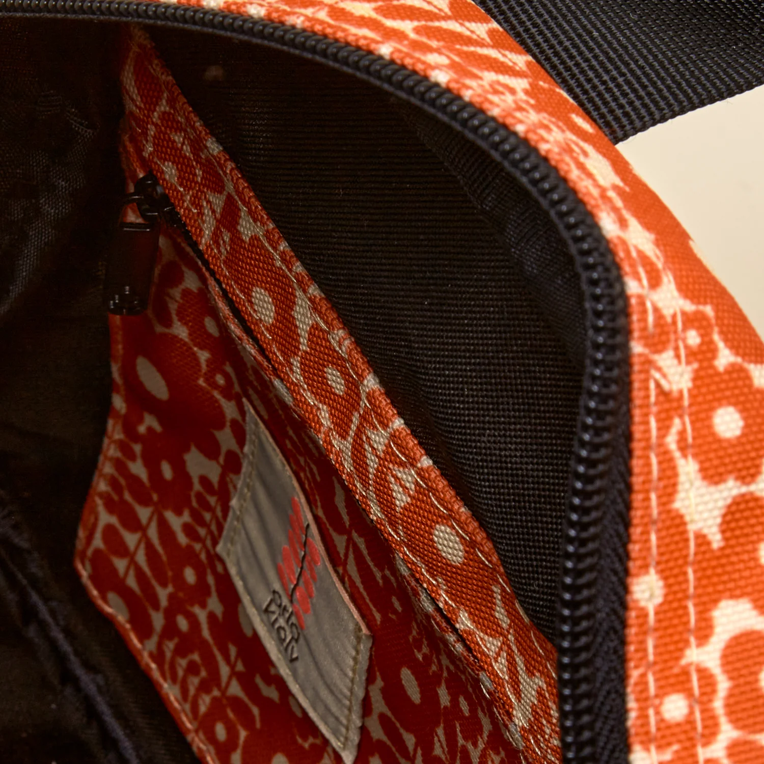 Radial Handbag - Criss Cross Stem Tomato - Image 6