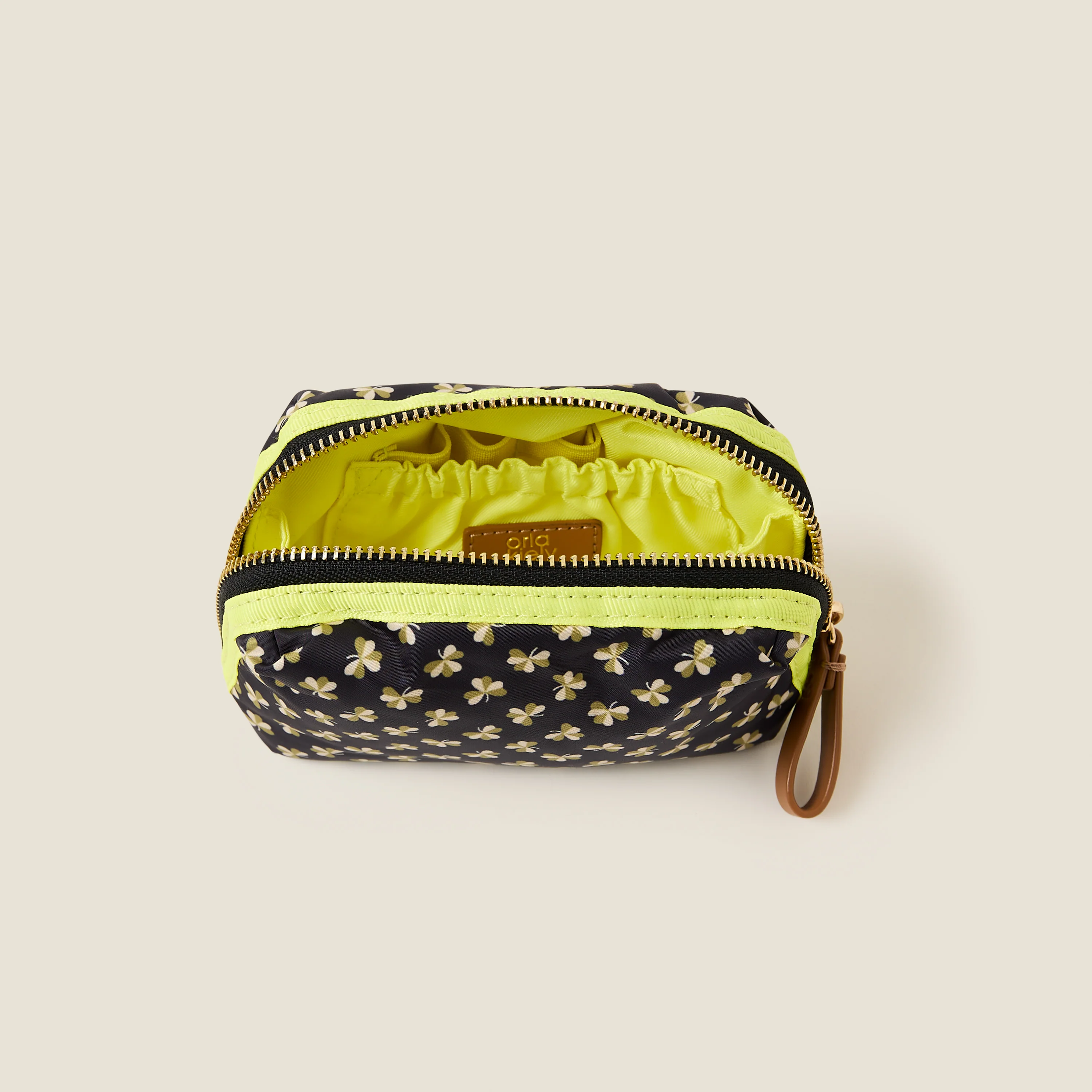Small Pouch - Ditsy Clover Black - Image 4